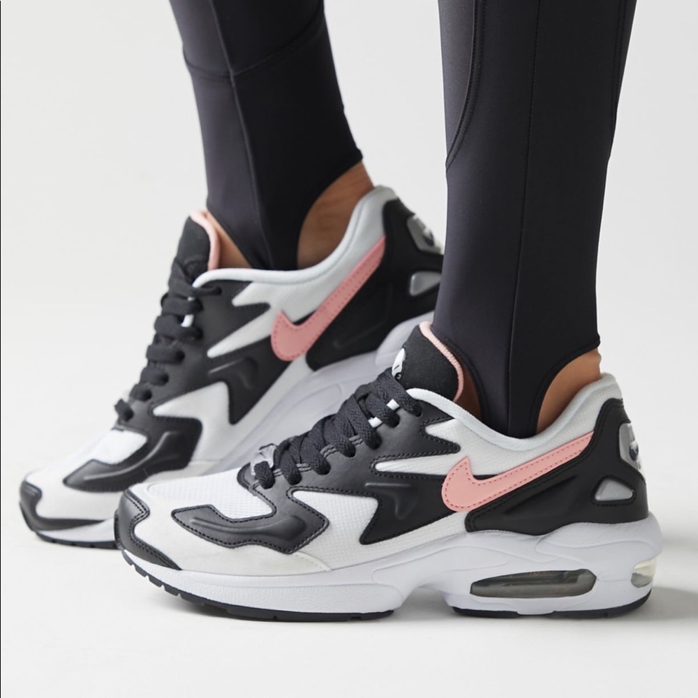 Nike Air Max2 Light Sneaker